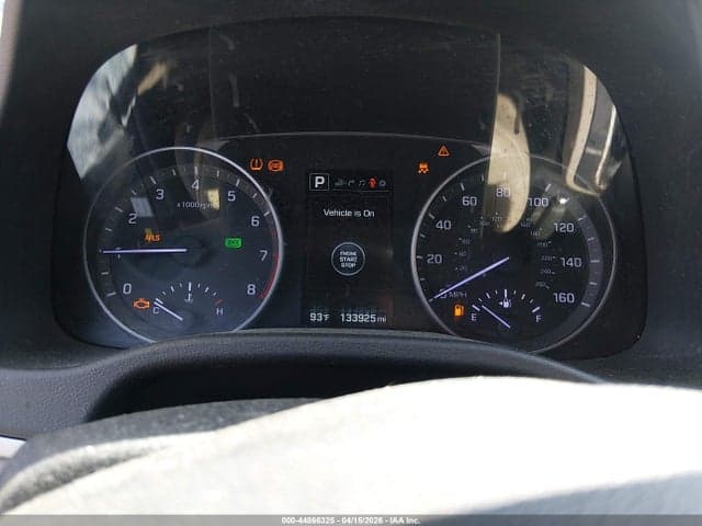 2017 HYUNDAI ELANTRA LIMITED 7