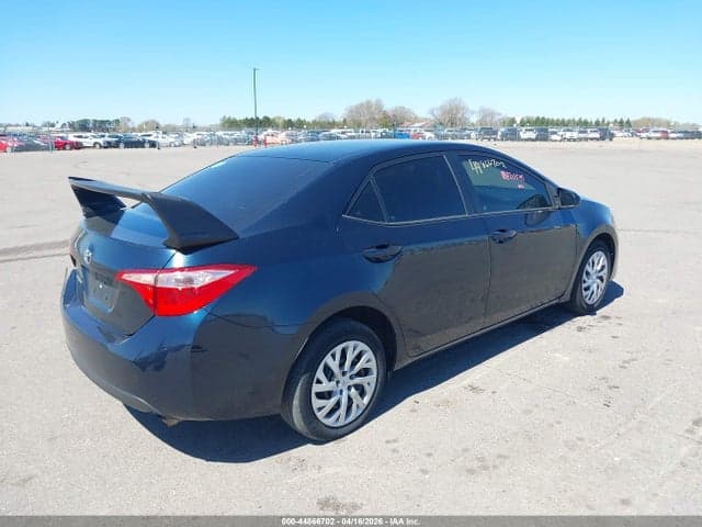 2017 TOYOTA COROLLA LE 4