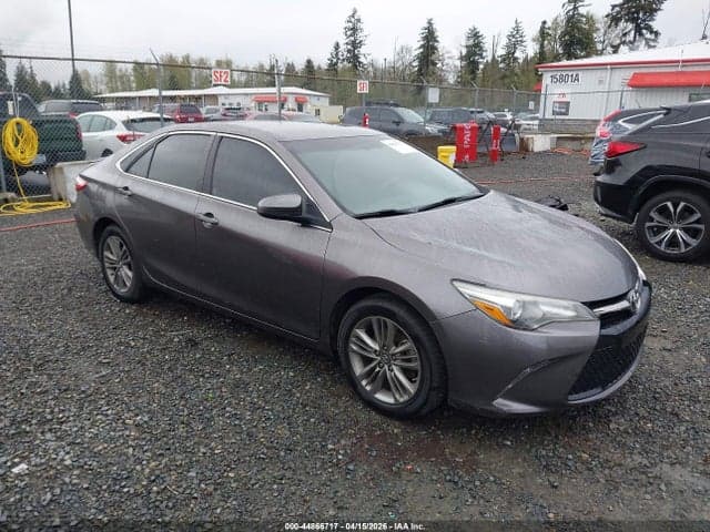 2017 TOYOTA CAMRY SE - 1