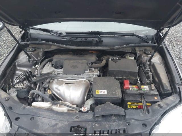 2017 TOYOTA CAMRY SE 10