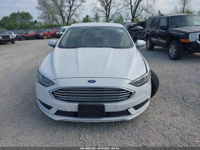 2018 FORD FUSION SE 12