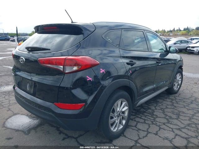 2017 HYUNDAI TUCSON SE 4