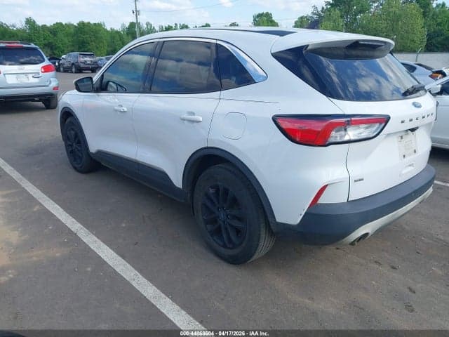 2020 FORD ESCAPE SE 3