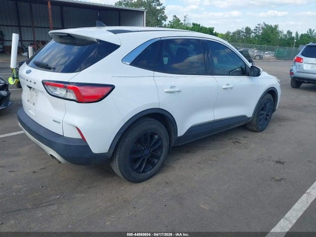 2020 FORD ESCAPE SE 4