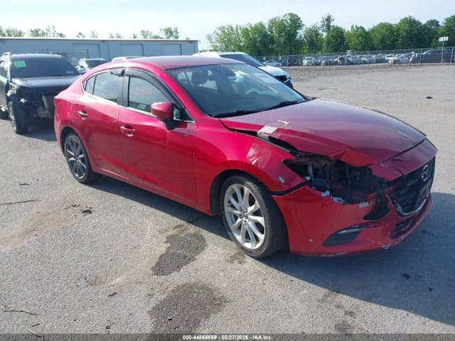 2018 MAZDA MAZDA3 TOURING 1