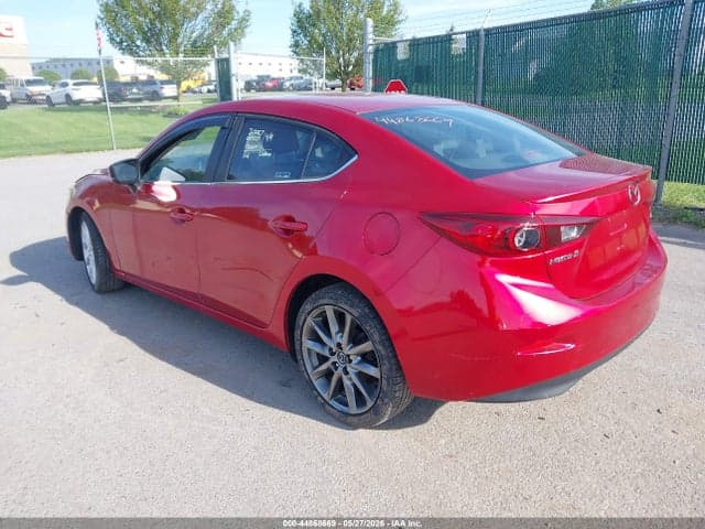 2018 MAZDA MAZDA3 TOURING 3