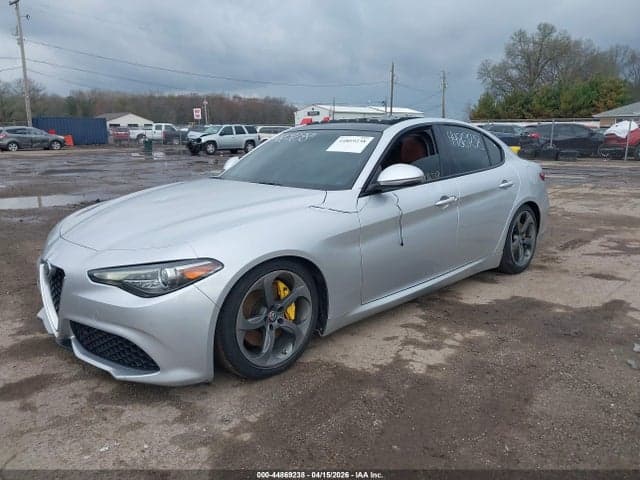 2017 ALFA ROMEO GIULIA TI AWD 2