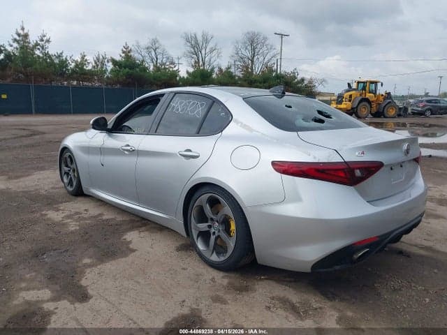 2017 ALFA ROMEO GIULIA TI AWD 3