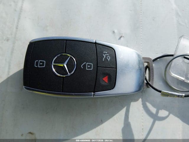 2025 MERCEDES-BENZ GLA 250 4MATIC 11