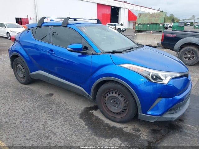 2019 TOYOTA C-HR LE 1