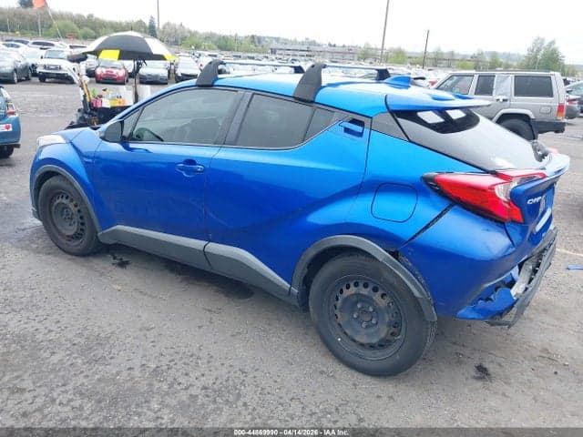 2019 TOYOTA C-HR LE 3