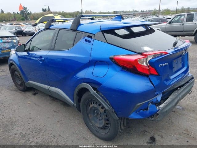 2019 TOYOTA C-HR LE 6