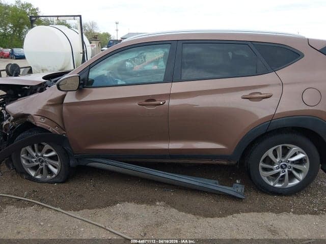 2017 HYUNDAI TUCSON SE 14