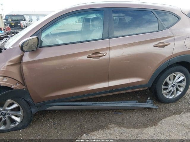 2017 HYUNDAI TUCSON SE 17
