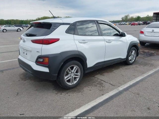 2020 HYUNDAI KONA SE 4