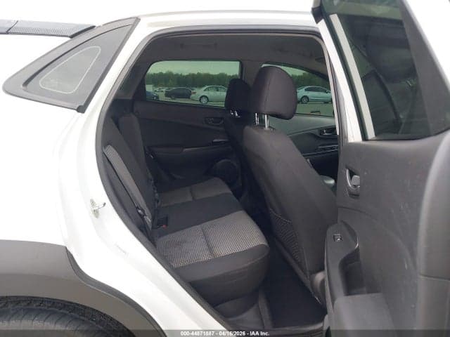 2020 HYUNDAI KONA SE 8