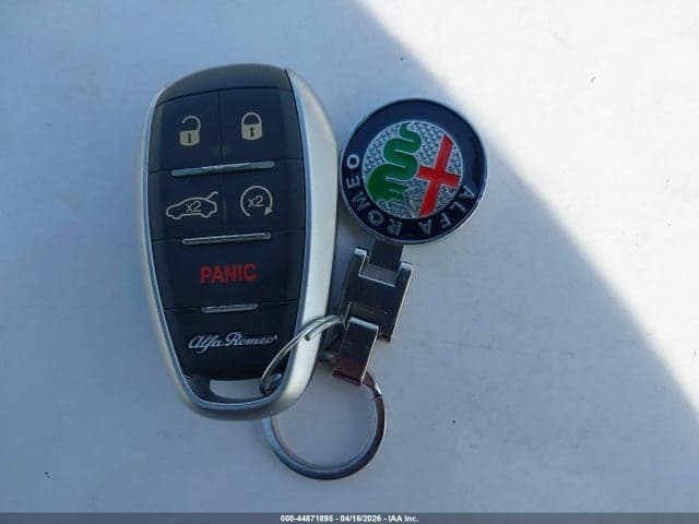 2020 ALFA ROMEO STELVIO TI SPORT AWD 11