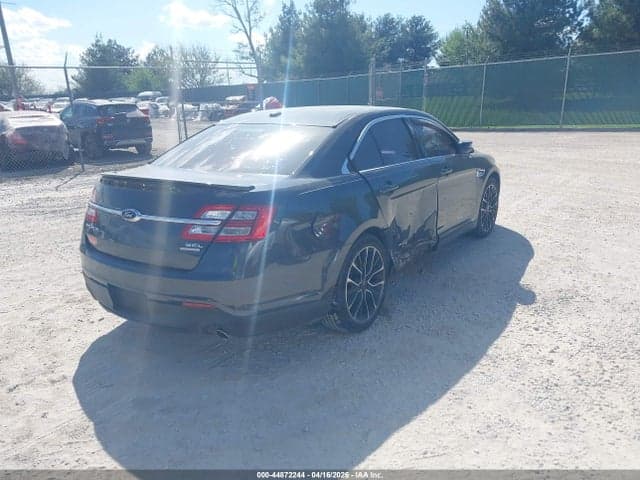 2017 FORD TAURUS SEL 5