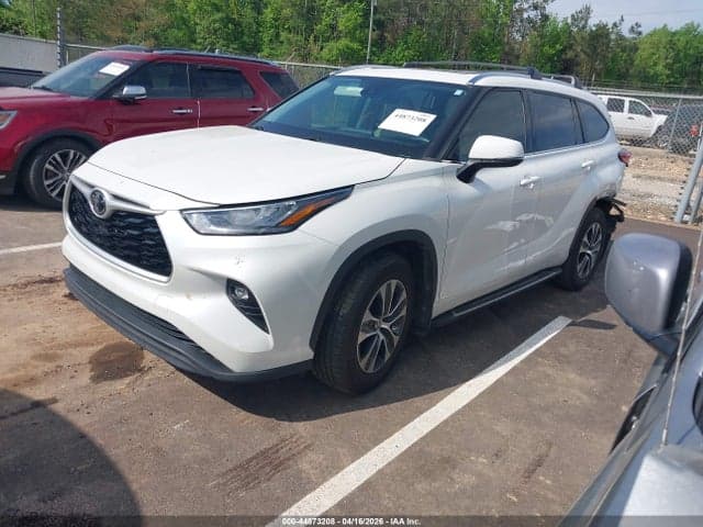 2020 TOYOTA HIGHLANDER XLE 2
