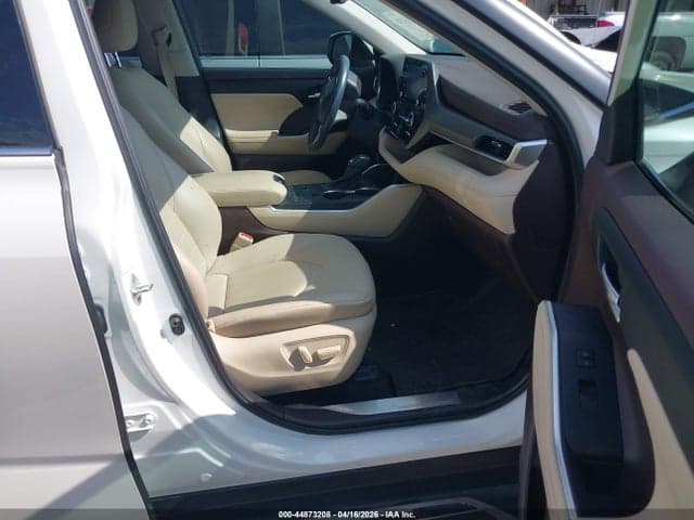 2020 TOYOTA HIGHLANDER XLE 5