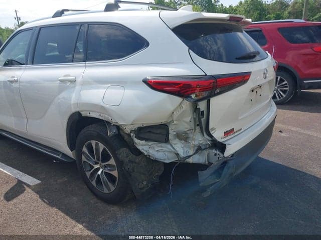 2020 TOYOTA HIGHLANDER XLE 6