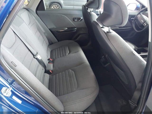 2025 KIA K4 EX 8
