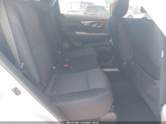 2018 NISSAN ROGUE SV 8