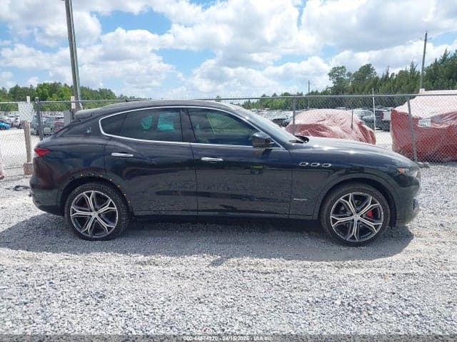 2021 MASERATI LEVANTE GRANLUSSO 14