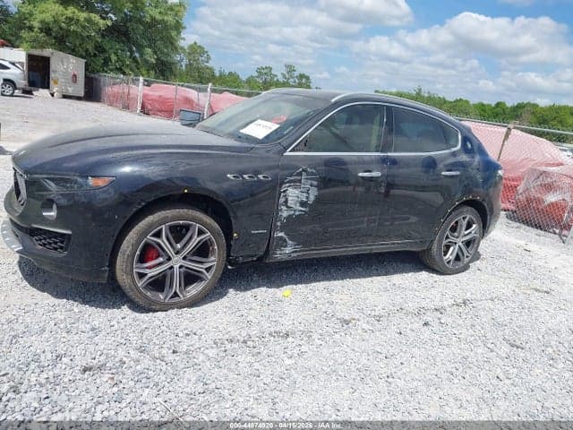 2021 MASERATI LEVANTE GRANLUSSO 15