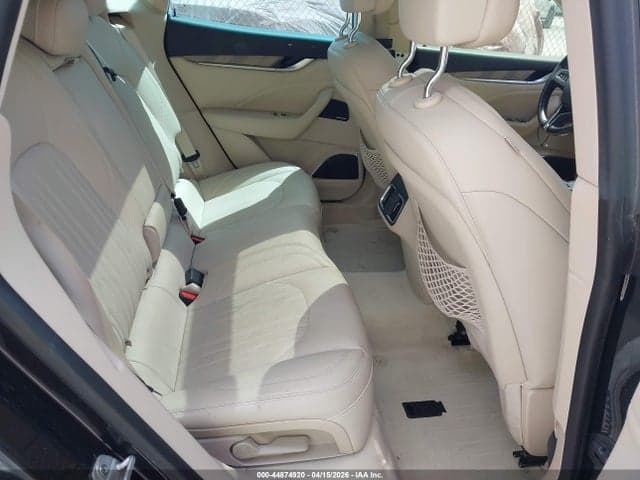 2021 MASERATI LEVANTE GRANLUSSO 8