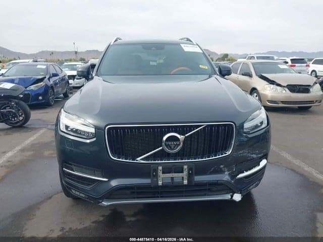 2017 VOLVO XC90 T6 MOMENTUM 12
