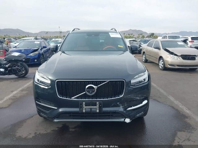 2017 VOLVO XC90 T6 MOMENTUM 6