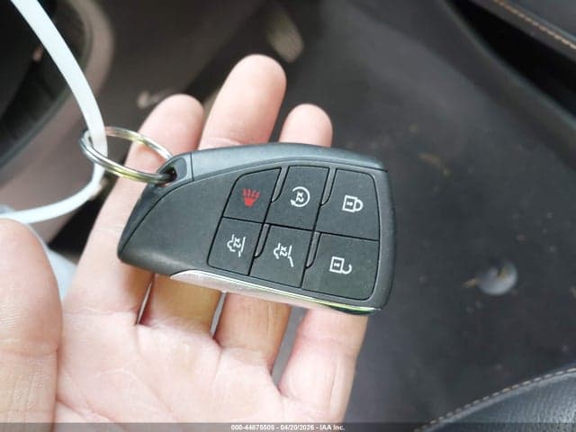 2022 GMC YUKON XL 4WD AT4 11