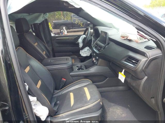 2022 GMC YUKON XL 4WD AT4 5