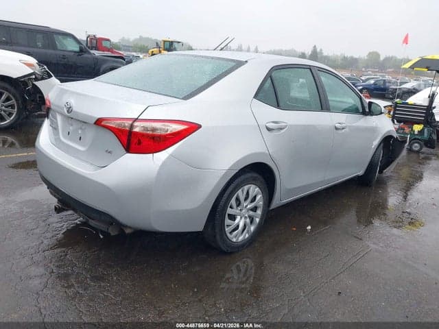 2017 TOYOTA COROLLA LE 4