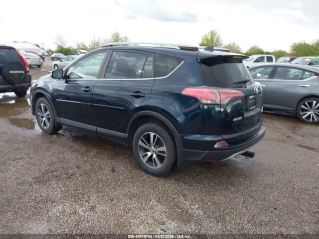 2017 TOYOTA RAV4 XLE 3