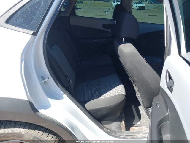 2020 HYUNDAI KONA SE 8