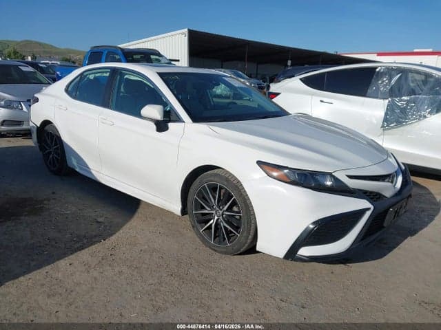 2021 TOYOTA CAMRY SE AWD