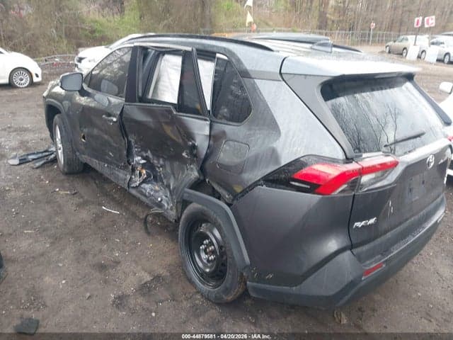2020 TOYOTA RAV4 XLE 6