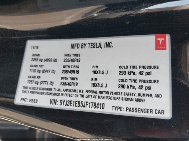 2018 TESLA MODEL 3 LONG RANGE/PERFORMANCE 9