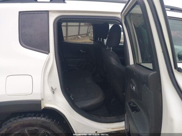 2017 JEEP RENEGADE ALTITUDE FWD 8
