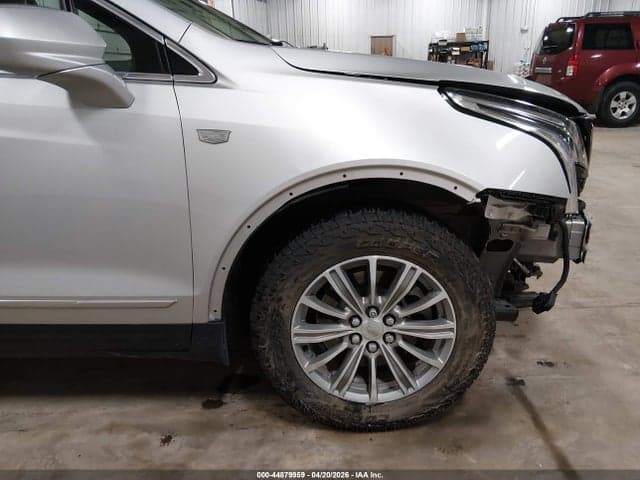 2017 CADILLAC XT5 LUXURY 19