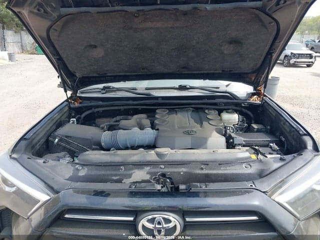 2021 TOYOTA 4RUNNER SR5 10