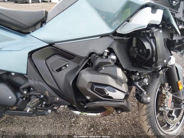 2026 BMW R 1300 RT/RT-P 8