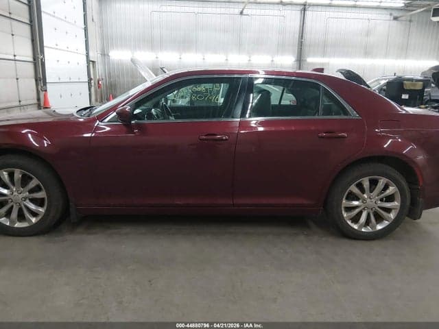 2017 CHRYSLER 300 LIMITED AWD 15