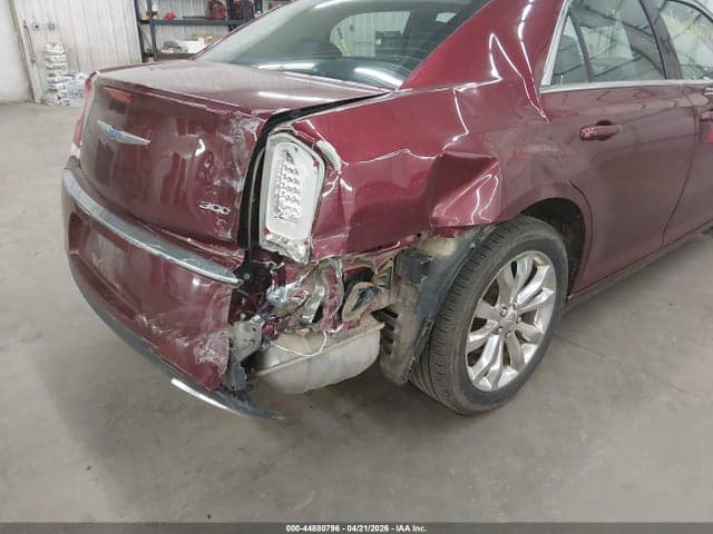 2017 CHRYSLER 300 LIMITED AWD 6