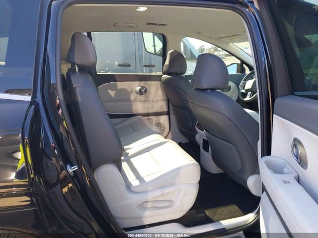 2026 HYUNDAI IONIQ 9 SEL 8