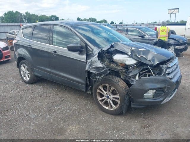 2017 FORD ESCAPE SE 1