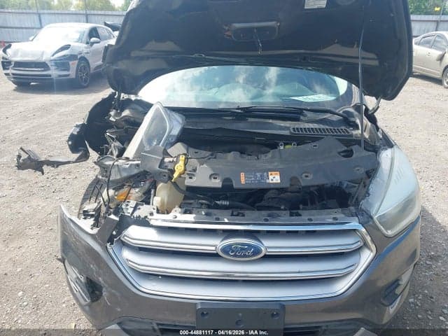 2017 FORD ESCAPE SE 7