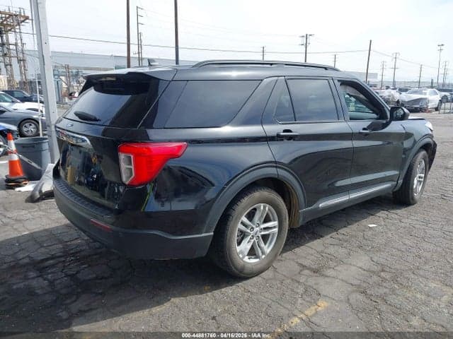 2023 FORD EXPLORER XLT 4